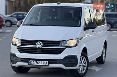 Мінівен Volkswagen Multivan 2020 в 