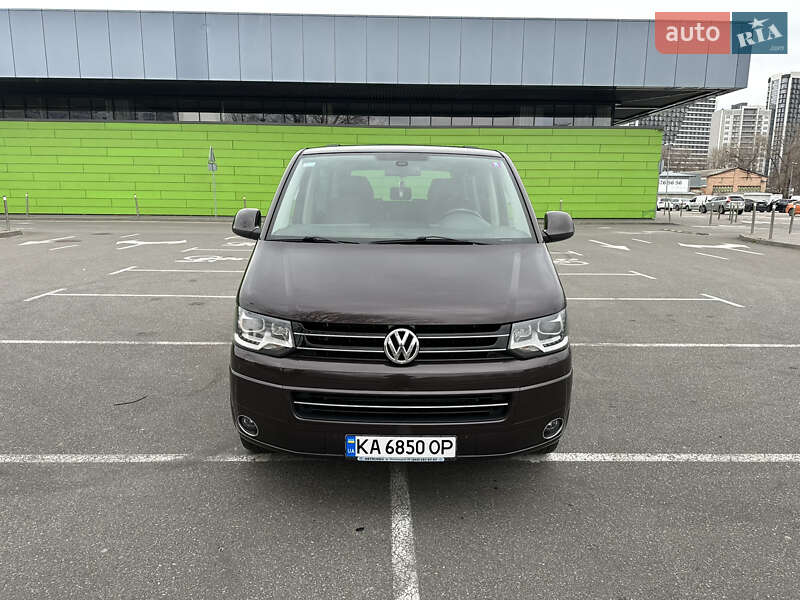Минивэн Volkswagen Multivan 2012 в Киеве