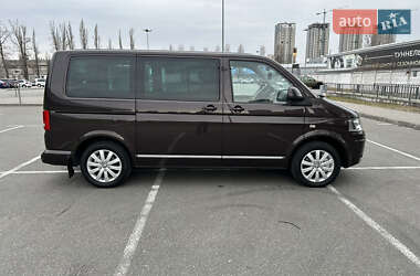 Минивэн Volkswagen Multivan 2012 в 