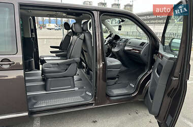 Минивэн Volkswagen Multivan 2012 в 