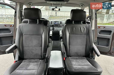 Минивэн Volkswagen Multivan 2012 в 