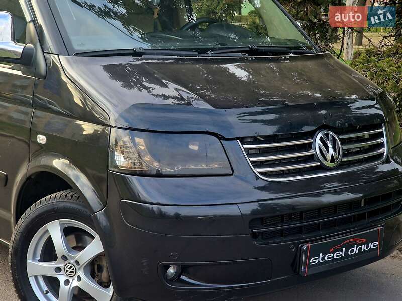 Минивэн Volkswagen Multivan 2005 в Николаеве