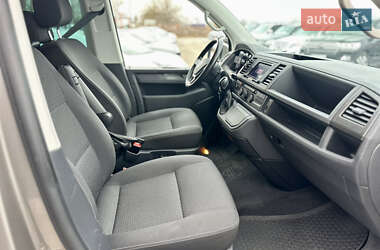 Минивэн Volkswagen Multivan 2019 в 