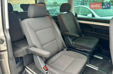 Минивэн Volkswagen Multivan 2019 в 