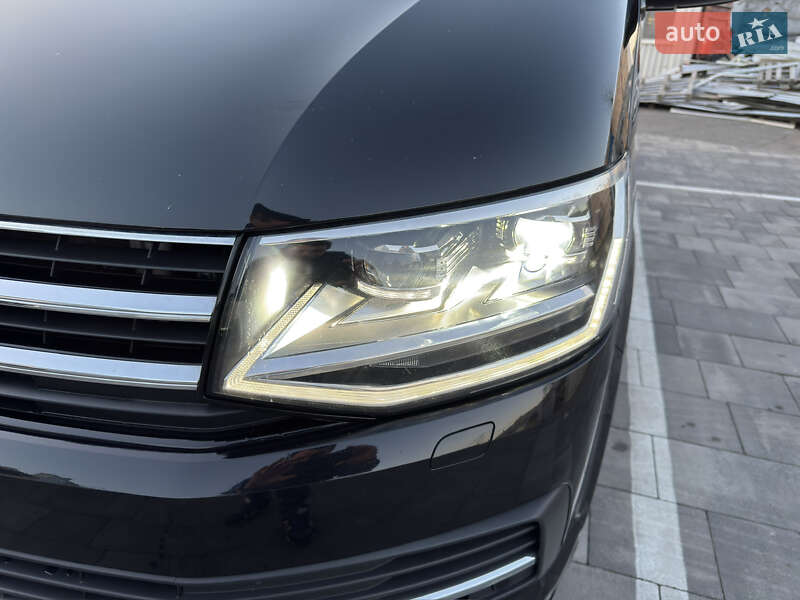 Минивэн Volkswagen Multivan 2019 в Киеве