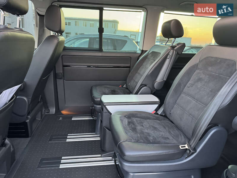 Минивэн Volkswagen Multivan 2019 в Киеве