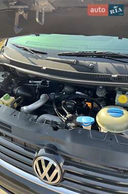 Мінівен Volkswagen Multivan 2008 в 