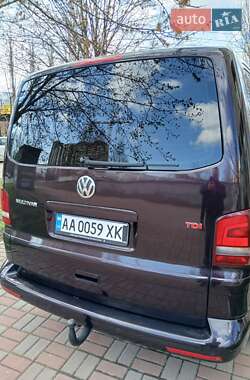 Мінівен Volkswagen Multivan 2013 в 