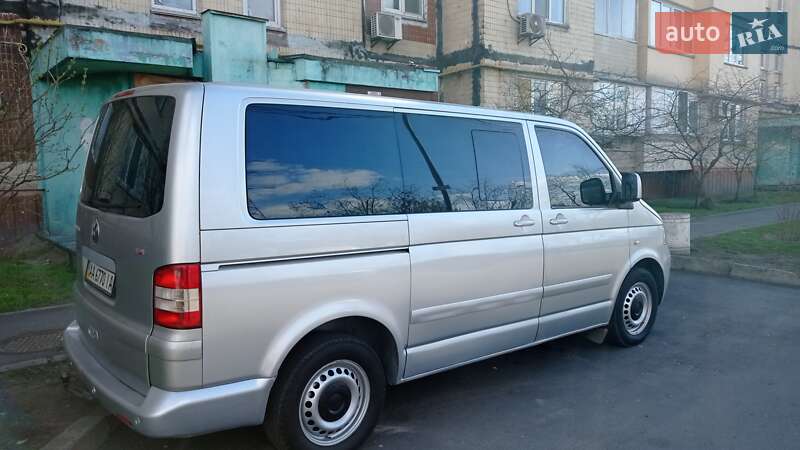 Минивэн Volkswagen Multivan 2007 в Киеве