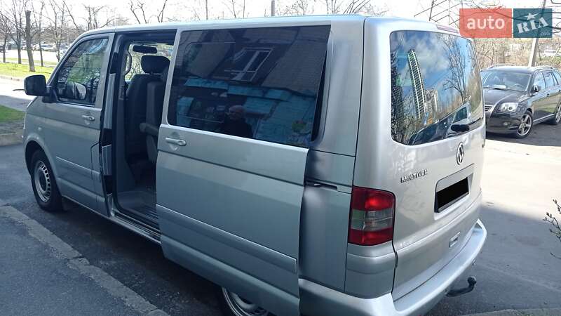 Минивэн Volkswagen Multivan 2007 в Киеве
