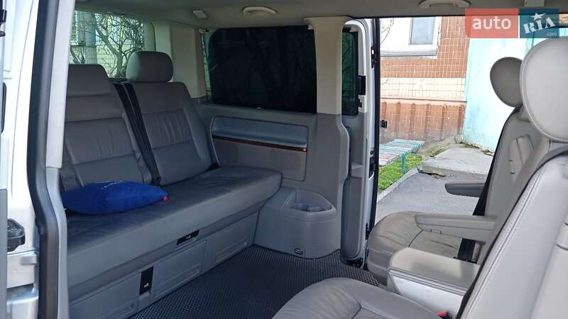 Минивэн Volkswagen Multivan 2007 в Киеве