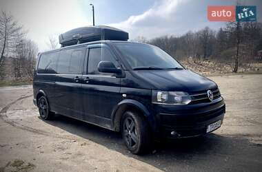 Минивэн Volkswagen Multivan 2010 в 