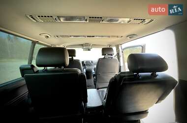Минивэн Volkswagen Multivan 2010 в 