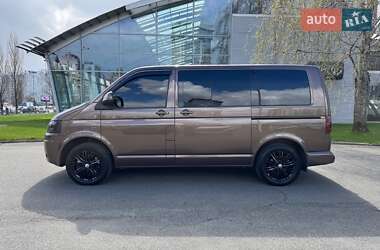Минивэн Volkswagen Multivan 2014 в 