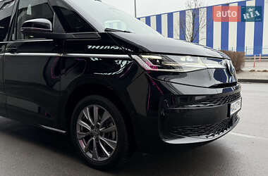 Минивэн Volkswagen Multivan 2021 в 