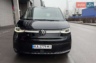 Минивэн Volkswagen Multivan 2021 в 