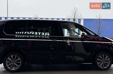 Минивэн Volkswagen Multivan 2021 в 