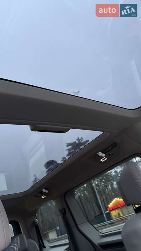 Минивэн Volkswagen Multivan 2021 в Киеве фото 50 Минивэн Volkswagen Multivan 2021 в Киеве