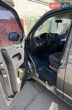 Мінівен Volkswagen Multivan 2013 в Києві
