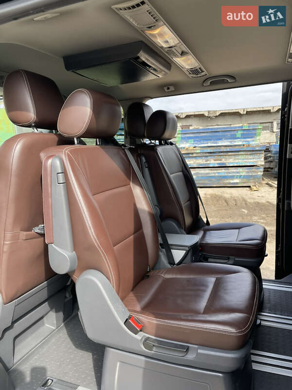 Мінівен Volkswagen Multivan 2013 в Києві