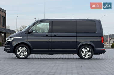 Мінівен Volkswagen Multivan 2020 в 