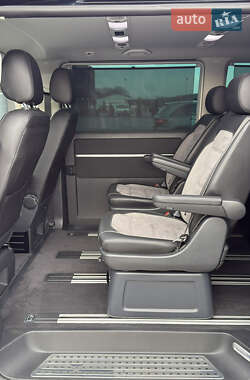 Мінівен Volkswagen Multivan 2020 в 