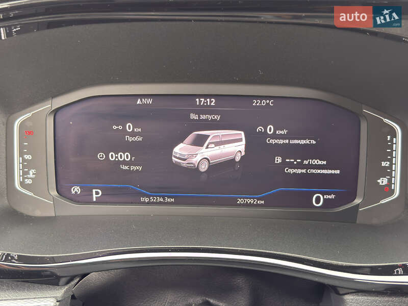 Мінівен Volkswagen Multivan 2020 в Чернівцях