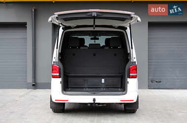 Мінівен Volkswagen Multivan 2014 в 