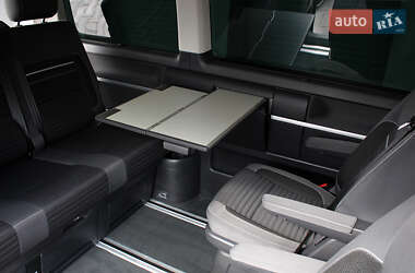 Мінівен Volkswagen Multivan 2014 в 