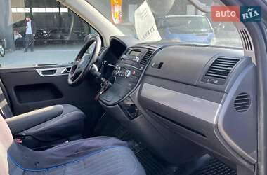 Минивэн Volkswagen Multivan 2003 в 