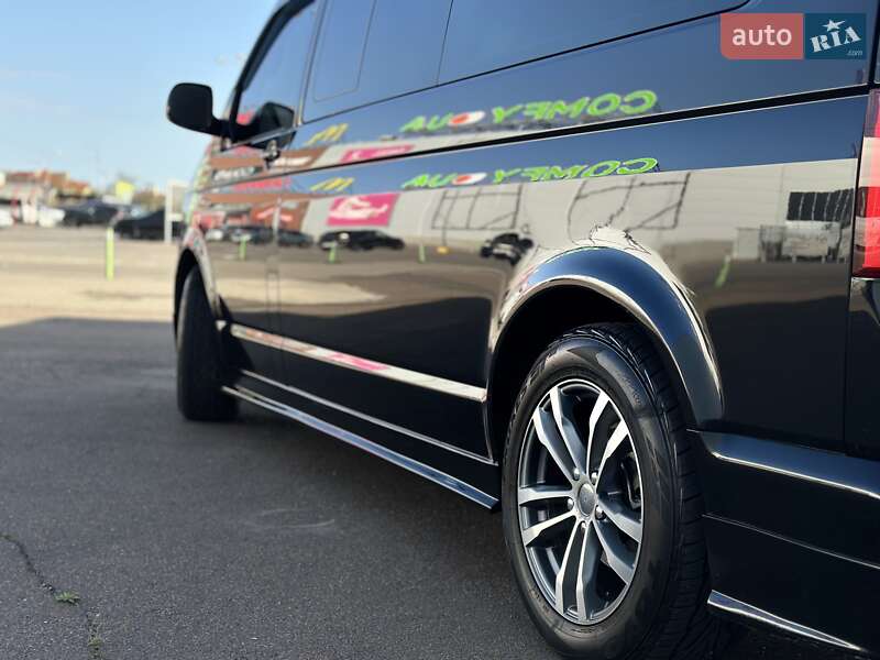 Минивэн Volkswagen Multivan 2010 в Одессе