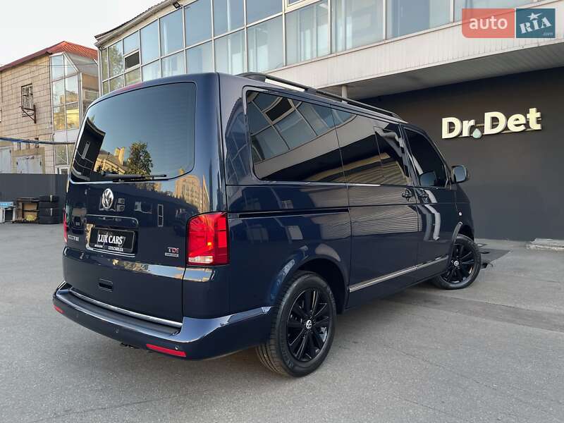 Минивэн Volkswagen Multivan 2015 в Киеве
