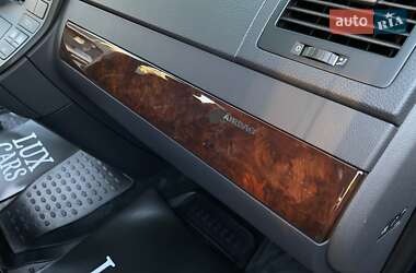 Минивэн Volkswagen Multivan 2015 в 