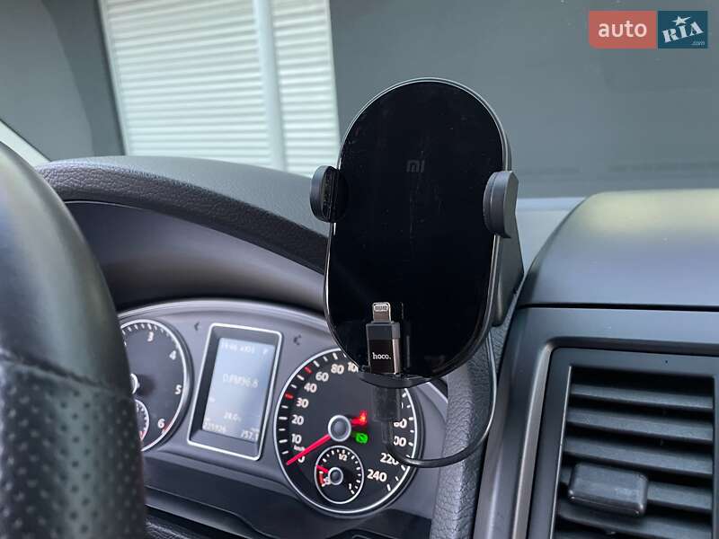 Минивэн Volkswagen Multivan 2015 в Киеве