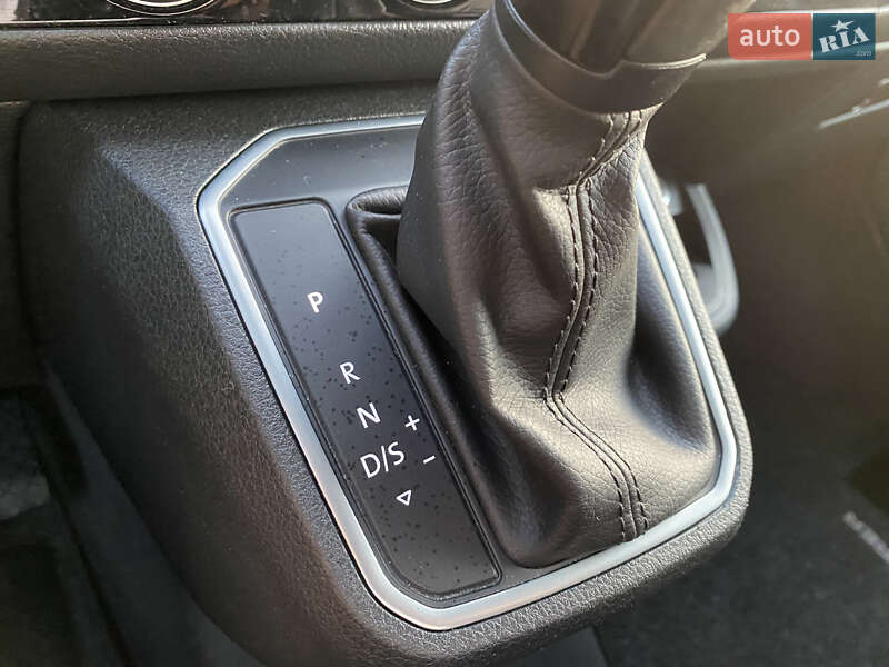 Мінівен Volkswagen Multivan 2020 в Ірпені