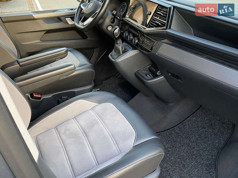 Мінівен Volkswagen Multivan 2020 в Ірпені