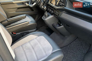 Минивэн Volkswagen Multivan 2020 в 