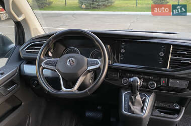 Минивэн Volkswagen Multivan 2020 в 
