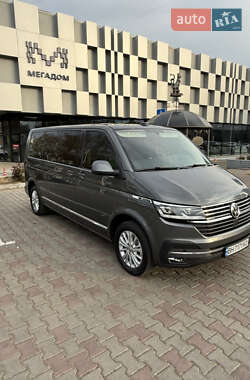 Минивэн Volkswagen Multivan 2021 в 