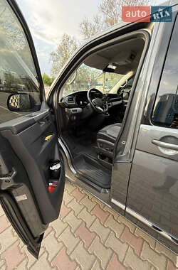 Минивэн Volkswagen Multivan 2021 в 