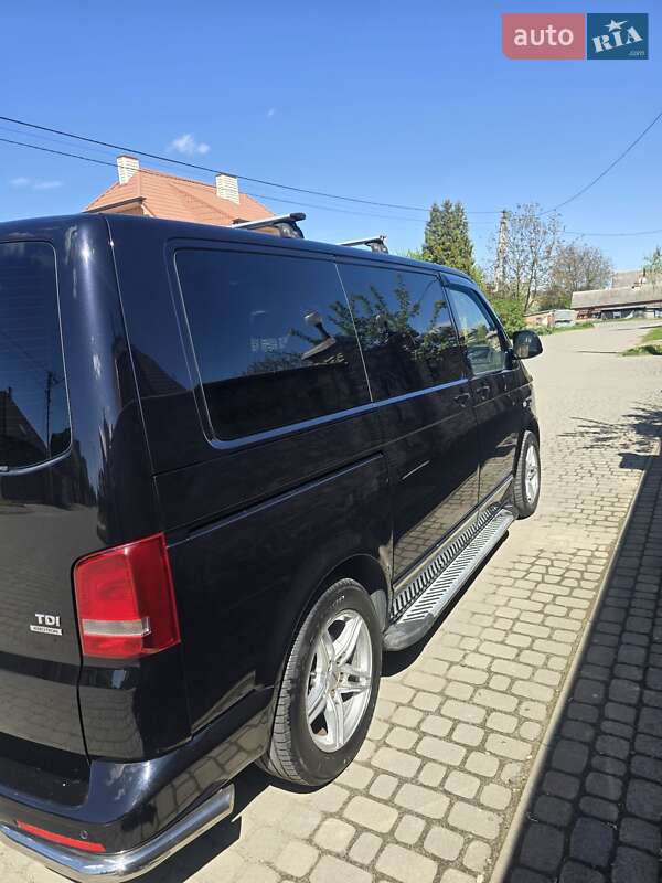 Минивэн Volkswagen Multivan 2012 в Луцке