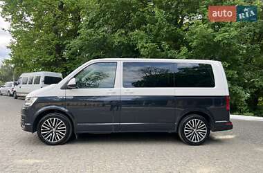 Мінівен Volkswagen Multivan 2017 в 