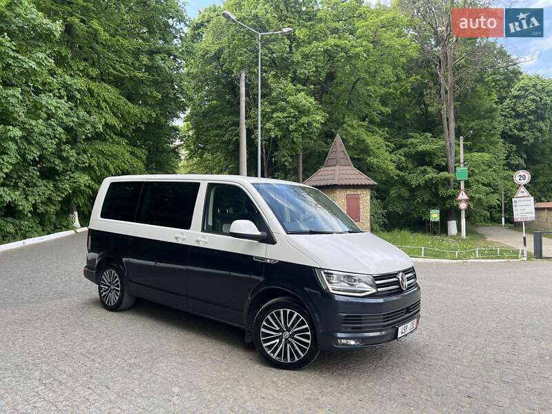 Мінівен Volkswagen Multivan 2017 в 