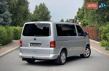 Минивэн Volkswagen Multivan 2011 в 