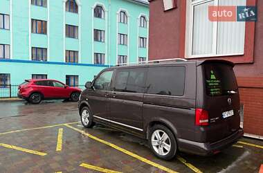Мінівен Volkswagen Multivan 2011 в 