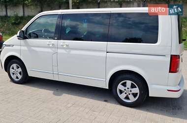 Минивэн Volkswagen Multivan 2020 в 