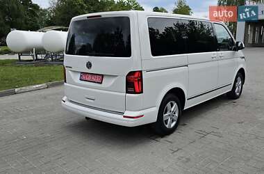 Минивэн Volkswagen Multivan 2020 в 