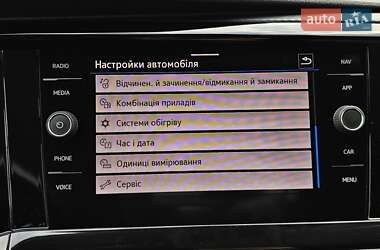 Минивэн Volkswagen Multivan 2020 в 