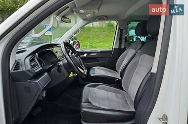 Минивэн Volkswagen Multivan 2020 в 