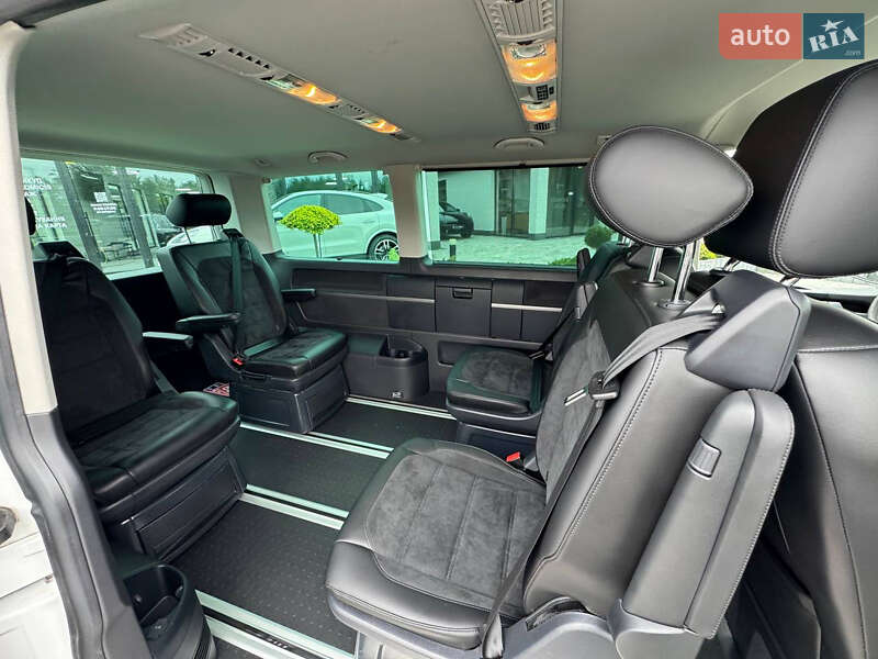 Мінівен Volkswagen Multivan 2019 в Ужгороді